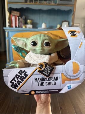 Hasbro Grogu Plush - Green with Cream Collar